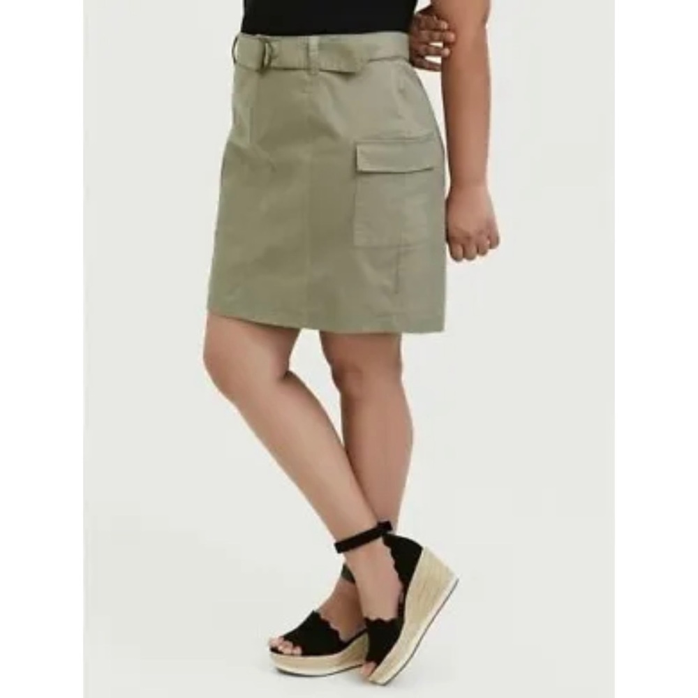 Torrid Green Twill Cargo Mini Skirt Belt Pockets